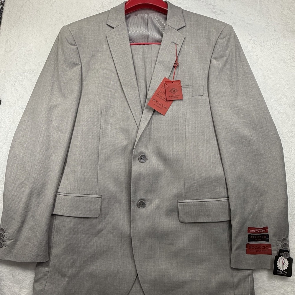 Bocaccio  Uomo LT Gray  Paris 2 piece suit 40R  Two Buttons 34W 31L NEW K-26100